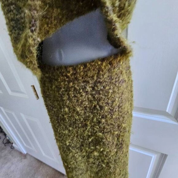 Vintage Design Today's Acrylic & Wool Green Moss Top & Matching Skirt Set - Picture 9 of 15